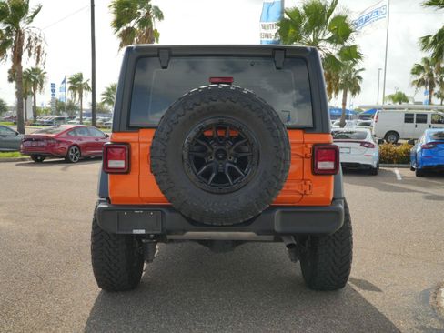 Used 2025 Jeep Wrangler Unlimited Sport AWD/4WD image 6