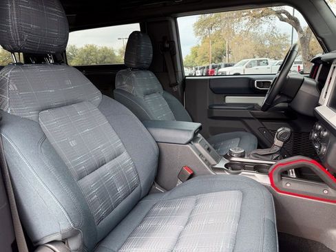 Used 2024 Ford Bronco Heritage Edition image 17