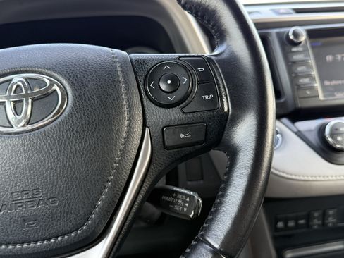 Used 2016 Toyota RAV4 Limited AWD/4WD image 27