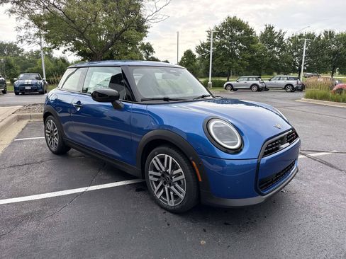 New 2026 MINI Cooper S FWD image 4