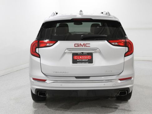 Used 2018 GMC Terrain Denali w/ Advanced Safety Package image 21