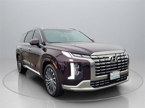 Certified 2023 Hyundai Palisade Calligraphy w/ Cargo Package image 10