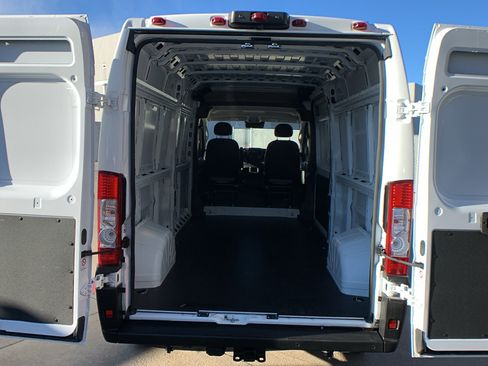 Used 2025 RAM ProMaster 2500 w/ Power Group image 24