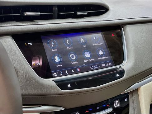 Used 2025 Cadillac XT5 Premium Luxury w/ LPO, Floor Liner Package AWD/4WD image 15