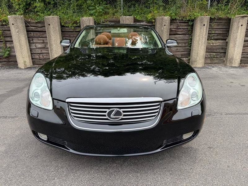 Used 2004 Lexus SC 430 Convertible RWD image 2