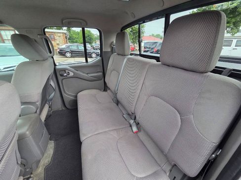Used 2014 Nissan Frontier SV RWD image 15