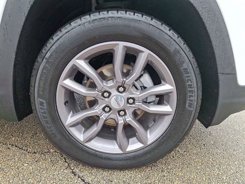 Certified 2022 GMC Terrain SLT w/ Tech Package image 26