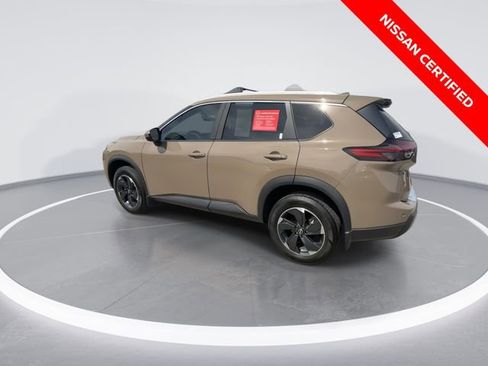 Certified 2024 Nissan Rogue SV w/ SV Premium Package AWD/4WD image 6