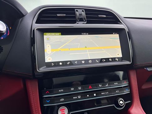 Used 2019 Jaguar F-PACE SVR AWD/4WD image 50