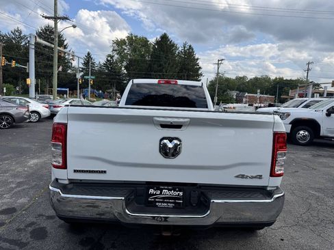 Used 2022 RAM 3500 Big Horn AWD/4WD image 4