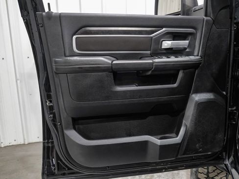 Used 2024 RAM 2500 Big Horn w/ Sport Appearance Package image 42