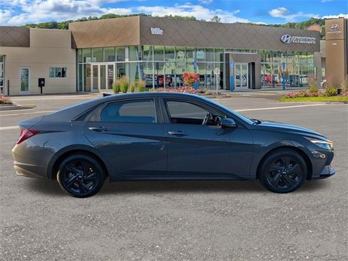 Certified 2023 Hyundai Elantra SEL w/ Cargo Package image 2