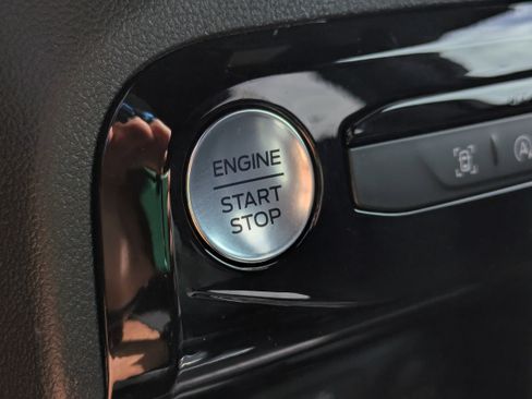 New 2026 Ford Escape ST-Line w/ Tech Pack #1 FWD image 34