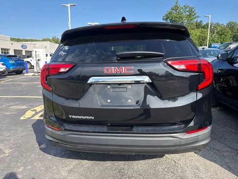 Used 2019 GMC Terrain SLE w/ LPO, Floor Liner Package FWD image 9