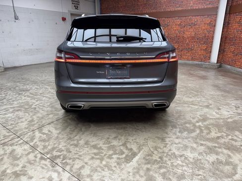 Used 2022 Lincoln Nautilus Reserve image 4