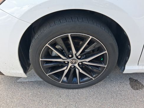 Used 2024 Toyota Camry SE FWD image 17