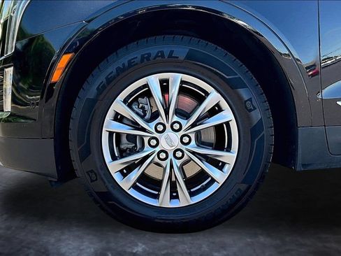 Certified 2023 Cadillac XT5 Premium Luxury w/ Technology Package AWD/4WD image 34