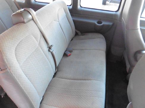 Used 2020 Chevrolet Express 3500 LT w/ LT Preferred Equipment Group image 5