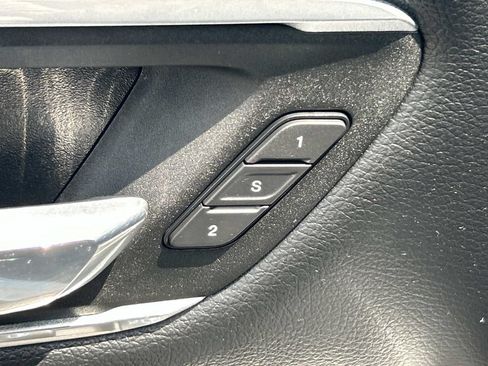 Used 2023 RAM 1500 Laramie AWD/4WD image 34