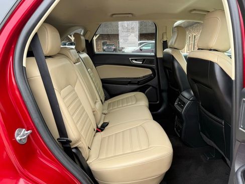 Used 2020 Ford Edge SEL w/ Convenience Package image 19
