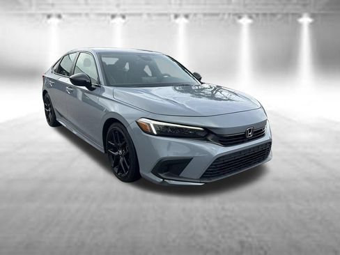 Used 2024 Honda Civic Sport image 2