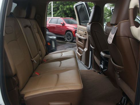 Used 2022 RAM 2500 Limited AWD/4WD image 35