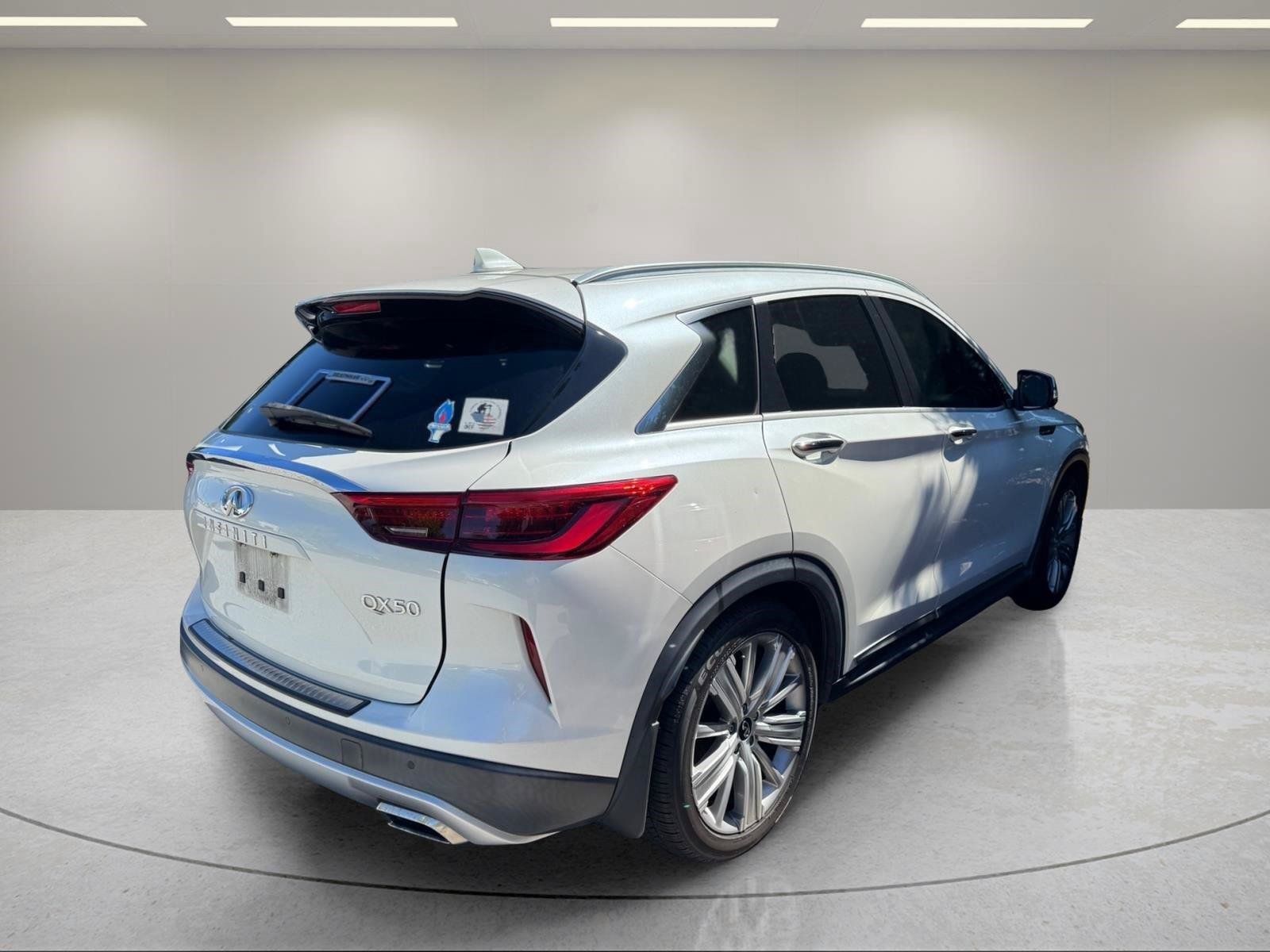 Used 2021 INFINITI QX50 Sensory w/ Accent Package FWD image 8