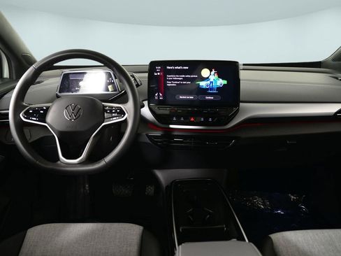 Used 2025 Volkswagen ID.4 Limited image 3