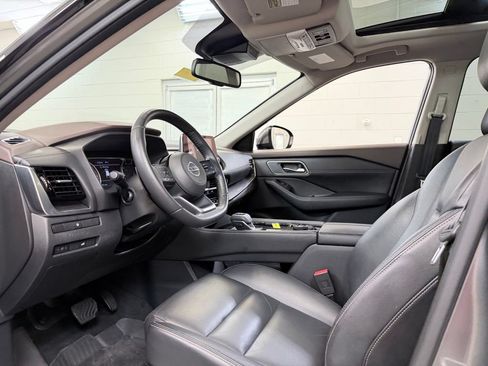 Used 2021 Nissan Rogue SL AWD/4WD image 14