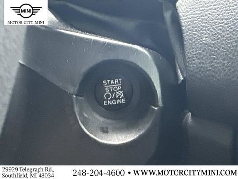 Used 2018 Jeep Renegade Latitude w/ Popular Equipment Group FWD image 30