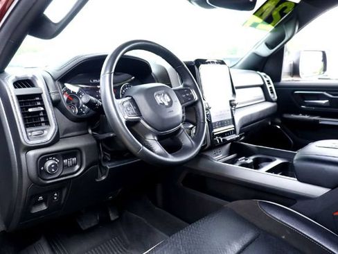Used 2024 RAM 1500 Laramie AWD/4WD image 8