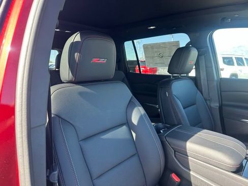 New 2026 Chevrolet Traverse Z71 w/ Enhanced Driving Package AWD/4WD image 16