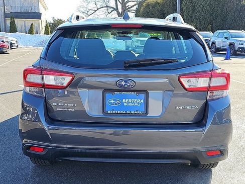 Used 2019 Subaru Impreza 2.0i Premium image 5