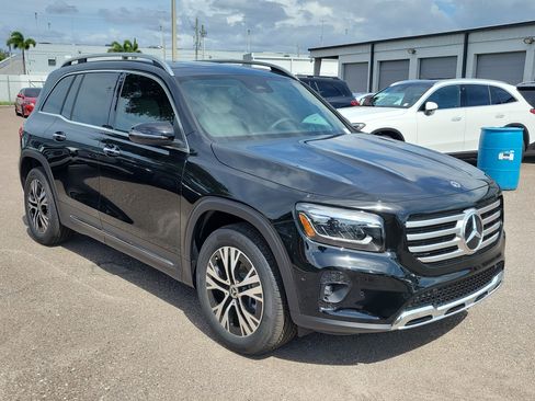 Certified 2026 Mercedes-Benz GLB 250 image 2