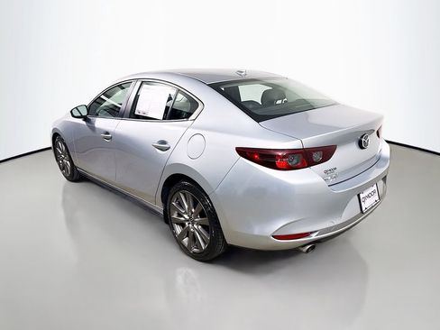 Used 2019 MAZDA MAZDA3 AWD Sedan w/ Preferred Package image 5