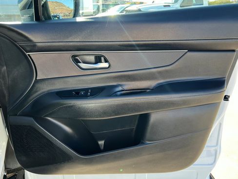 Certified 2025 Nissan Murano SV image 23