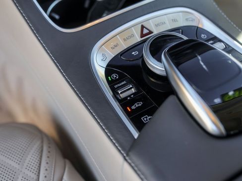Used 2018 Mercedes-Benz S 560 4MATIC Sedan image 21