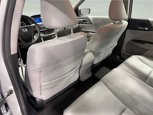 Used 2014 Honda Accord LX image 28
