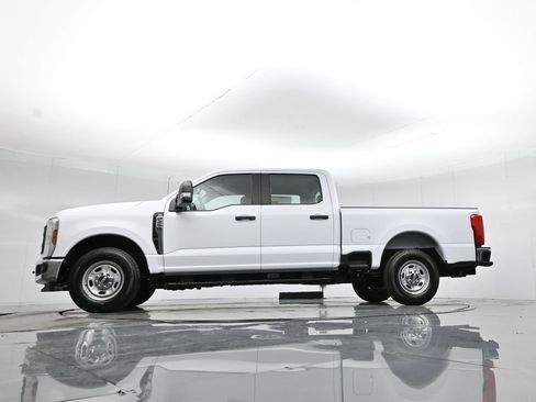 New 2026 Ford F250 XL w/ XL Chrome Package image 7