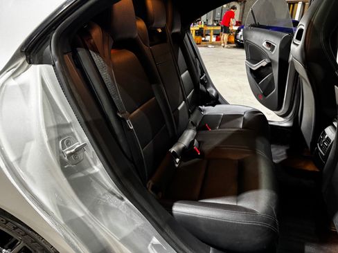 Used 2017 Mercedes-Benz CLA 250 4MATIC image 23