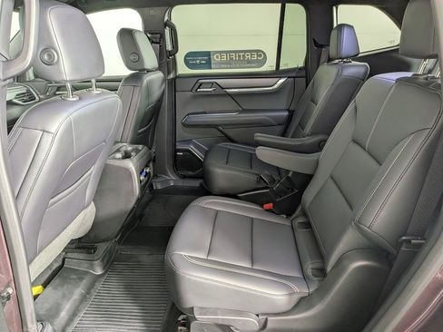 Certified 2025 GMC Acadia Elevation w/ Elevation Premium Package image 36