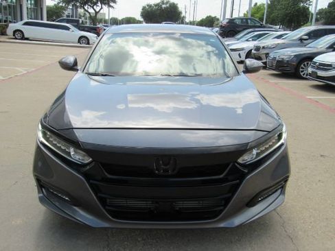 Used 2020 Honda Accord Sport image 2