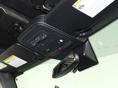 Used 2022 Ford Bronco Badlands image 17