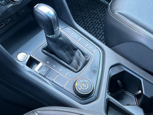 Used 2019 Volkswagen Tiguan SEL image 22