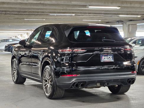 Used 2022 Porsche Cayenne S image 3