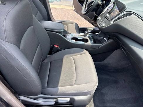 Used 2022 Chevrolet Malibu LS w/ Driver Confidence Package II FWD image 22