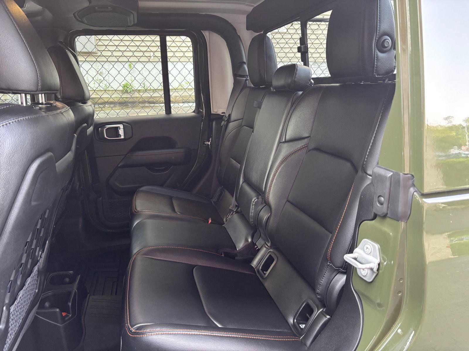 Used 2023 Jeep Gladiator Mojave w/ Cold Weather Group AWD/4WD image 25