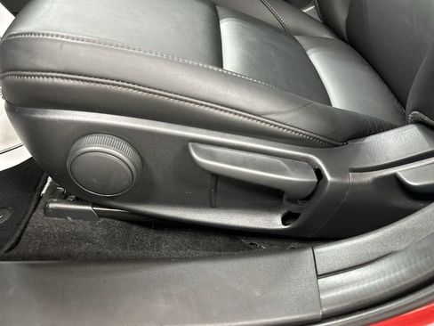 Certified 2025 MAZDA MAZDA3 s FWD image 10