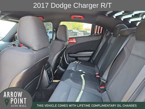 Used 2017 Dodge Charger R/T image 17