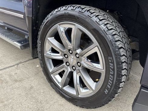 Used 2018 Chevrolet Silverado 1500 LTZ Z71 w/ Centennial Edition image 13